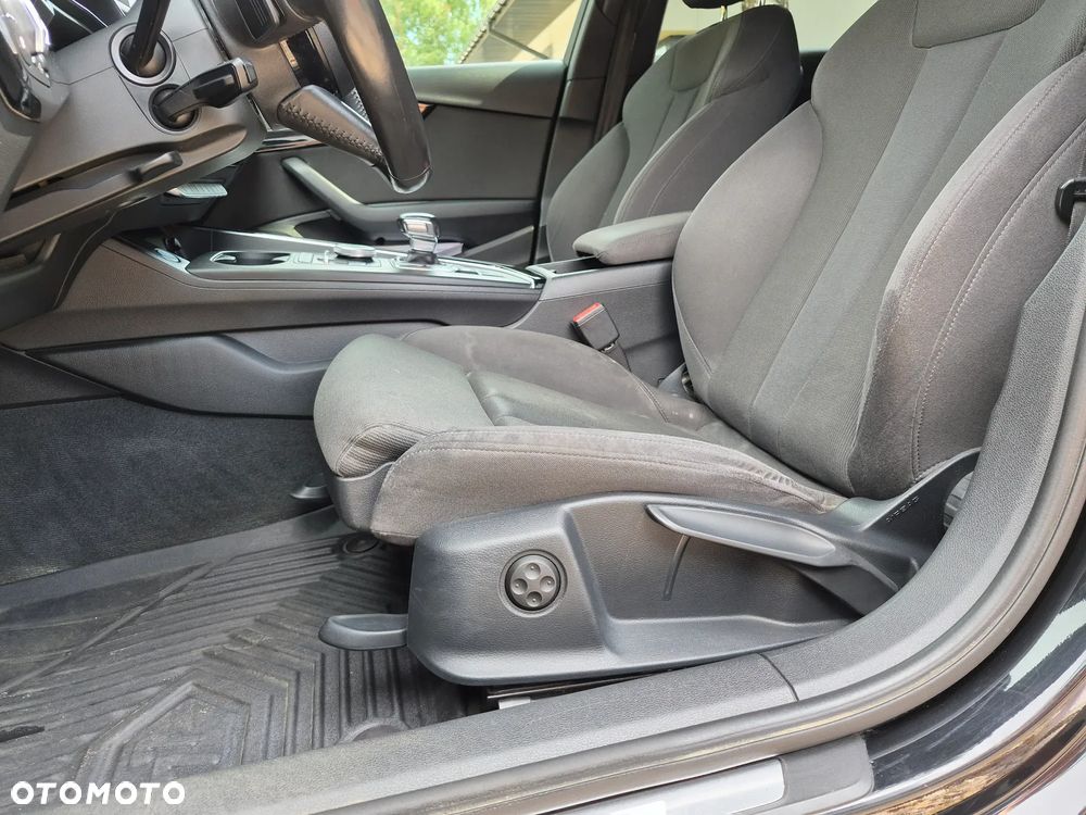 Audi A4 Avant 2.0 TDI ultra S tronic sport - 21