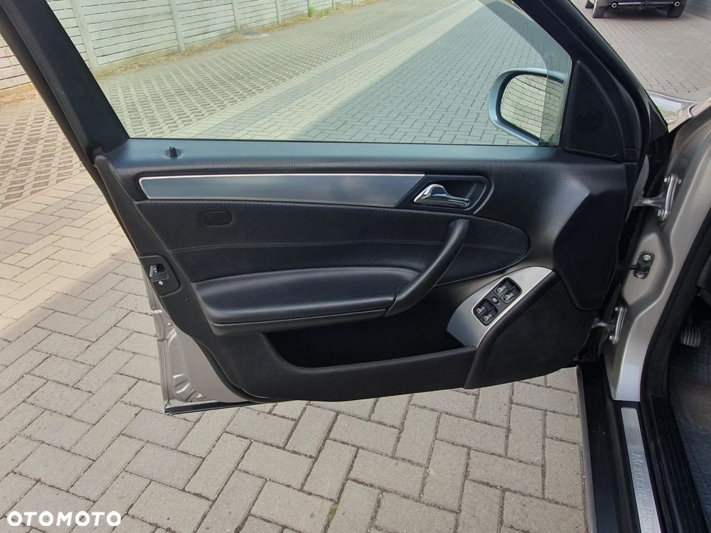 Mercedes-Benz Klasa C 180 Kompressor Automatik Avantgarde - 22