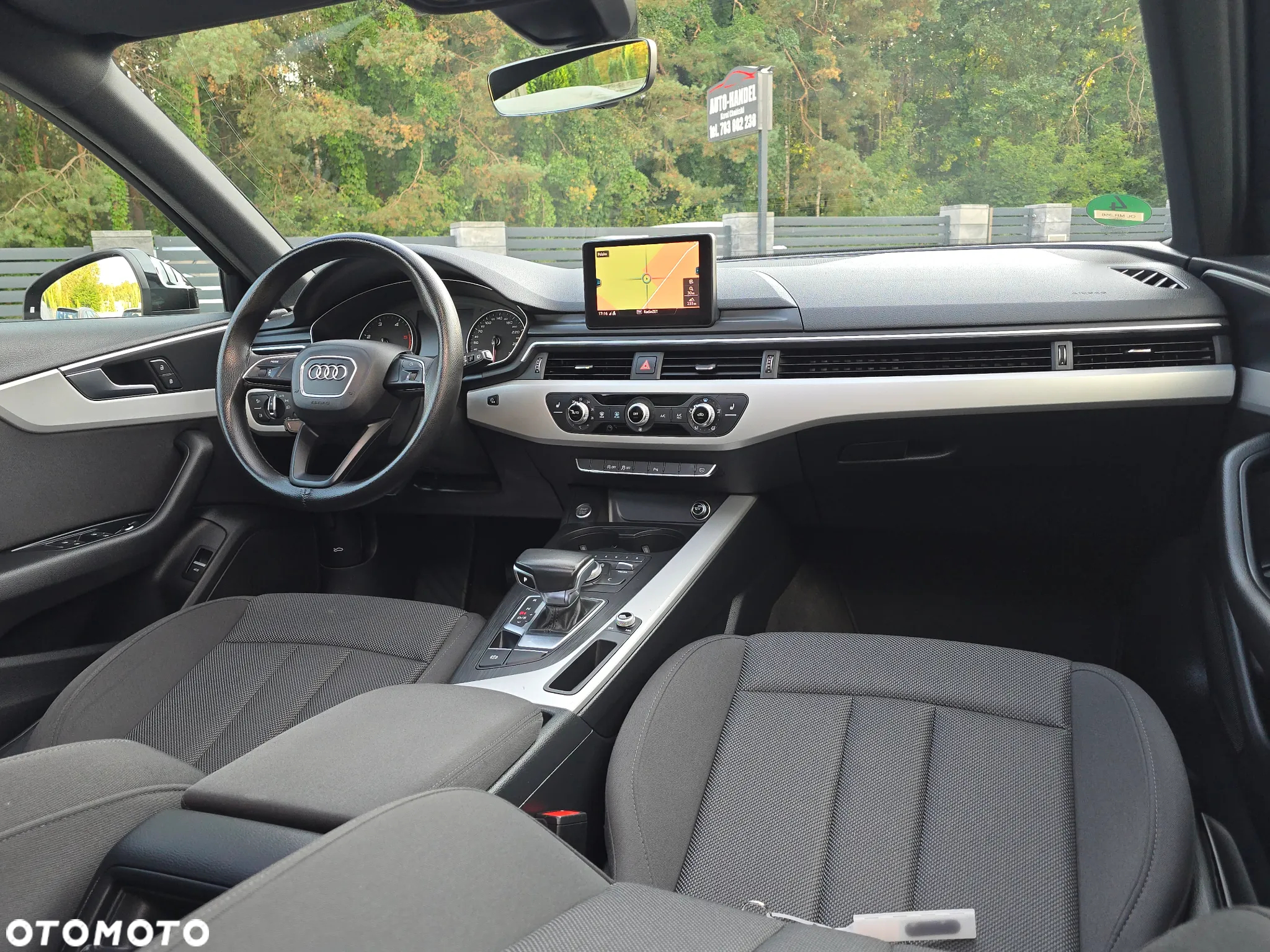 Audi A4 Avant 2.0 TDI S tronic - 25