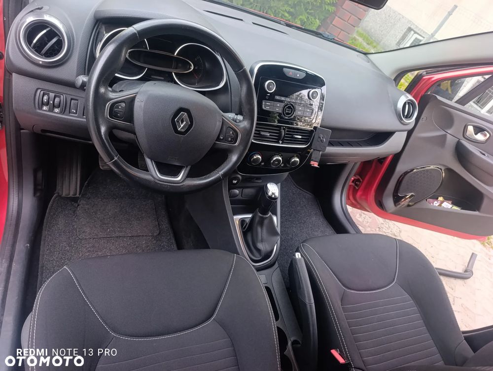 Renault Clio - 30