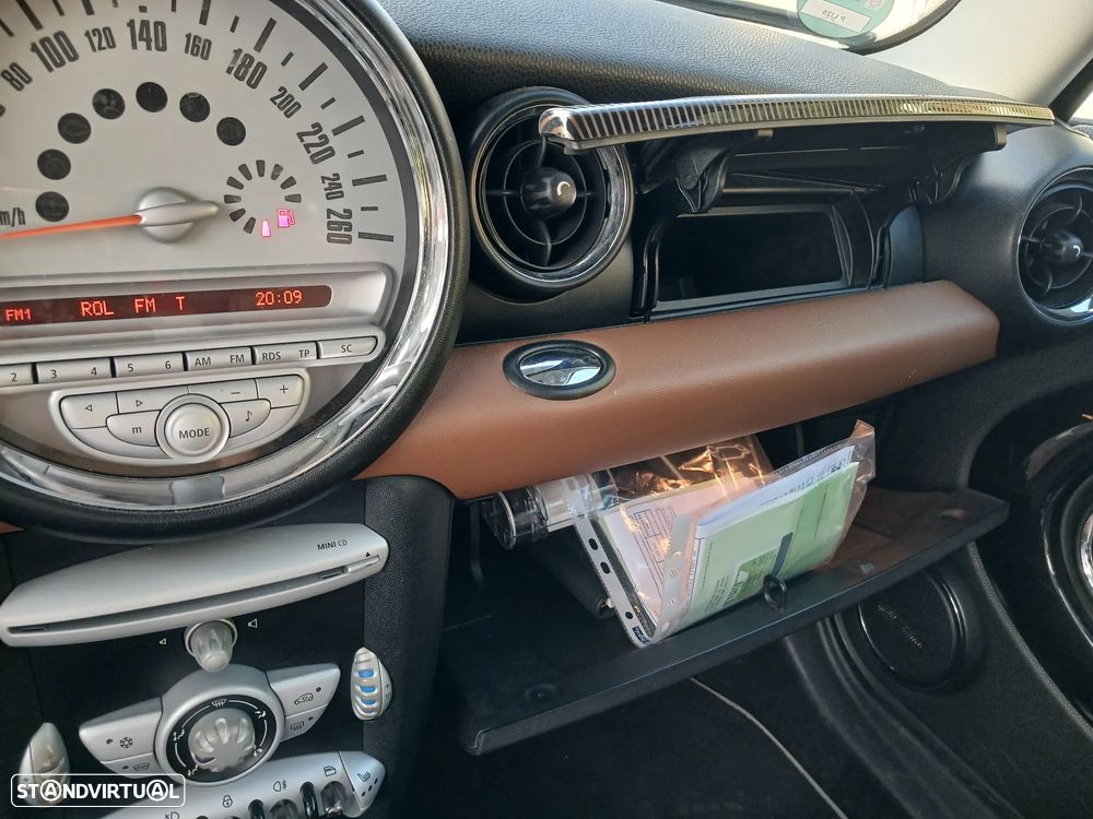 MINI 3 Portas Cooper D 50 Mayfair - 17