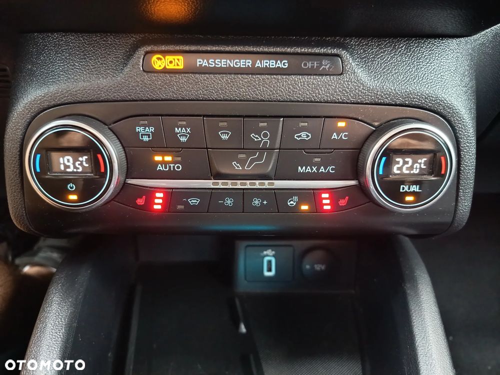 Ford Focus 2.0 TDCi SYNC Edition ASS - 24