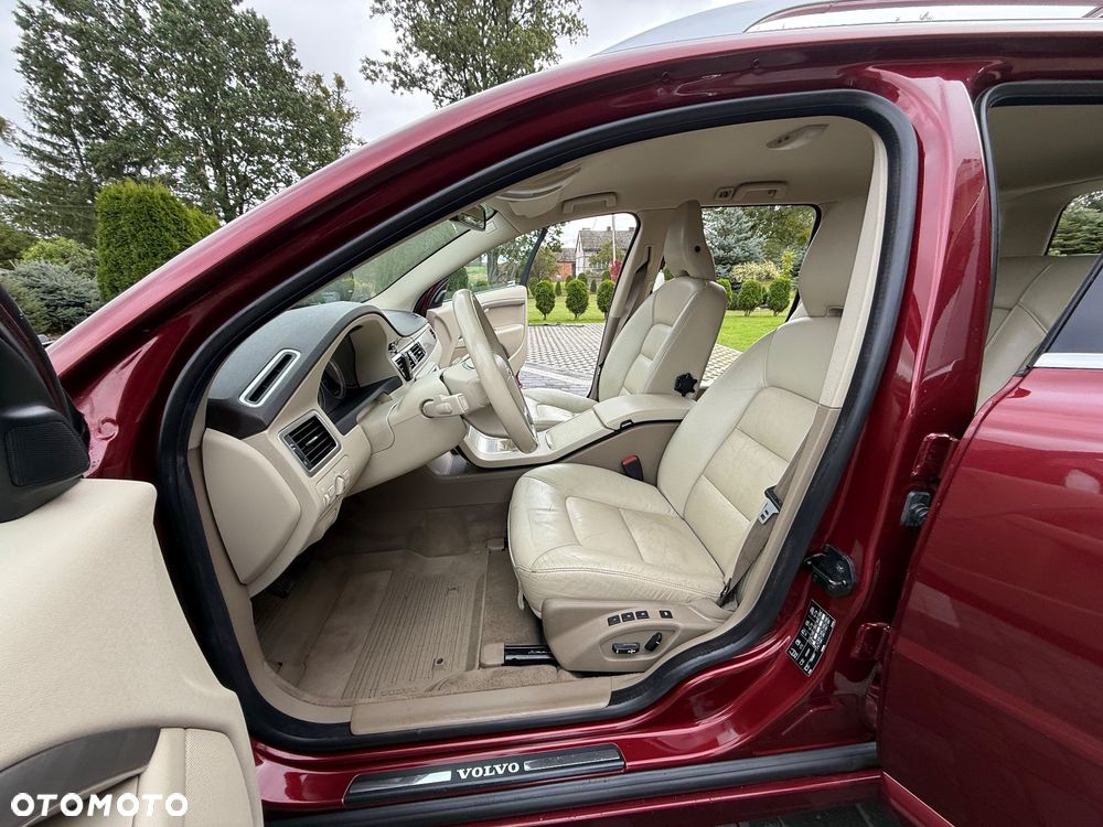 Volvo V70 2.0 Momentum - 24