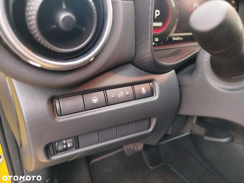 Nissan Juke 1.6 Hybrid N-Sport AMT - 22