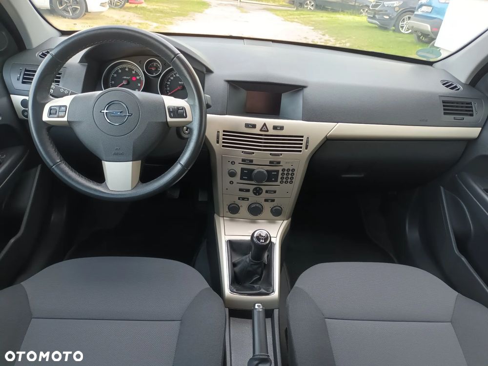 Opel Astra 1.6 Edition Plus - 22