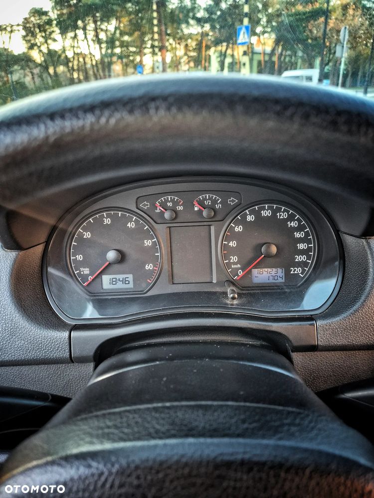 Volkswagen Polo - 11