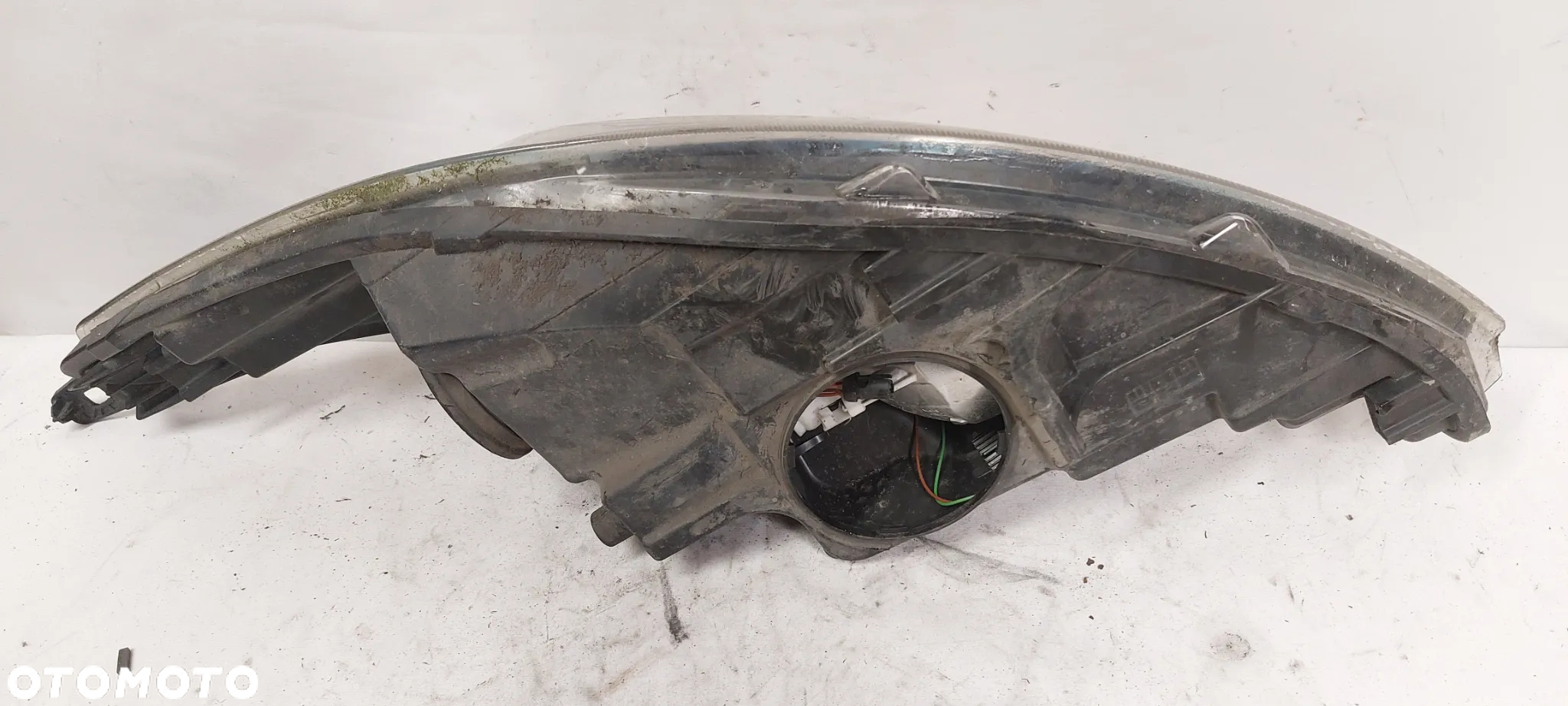 .  LAMPA PRZOD PRZEDNIA PRAWA FORD FIESTA MK7 - 5