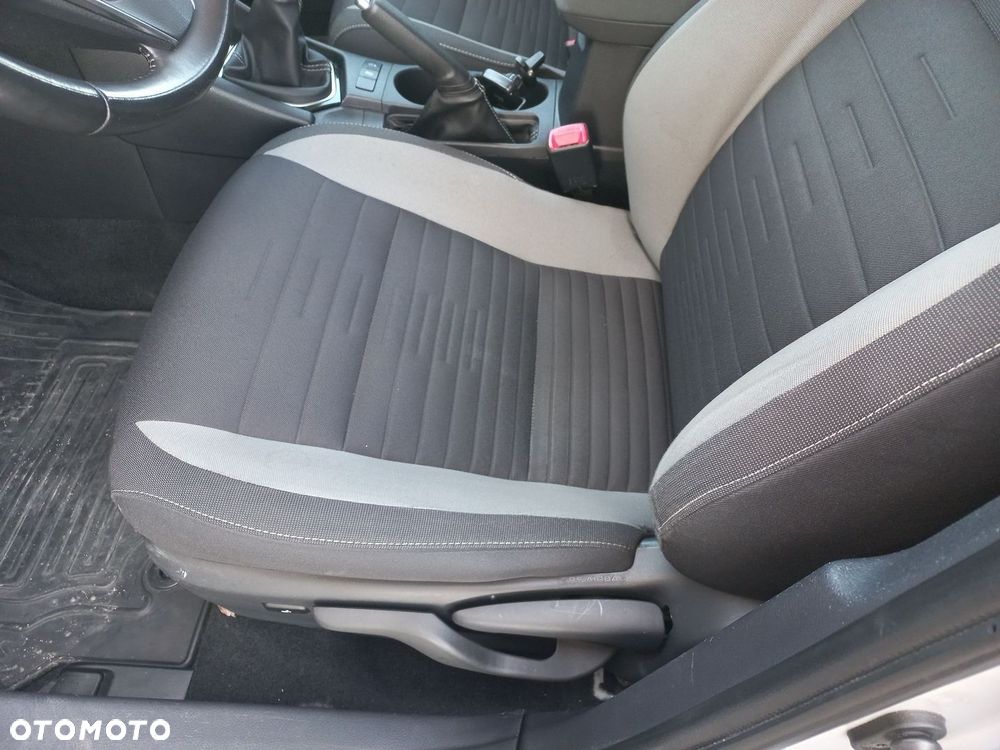 Toyota Auris 1.6 D-4D Premium - 9