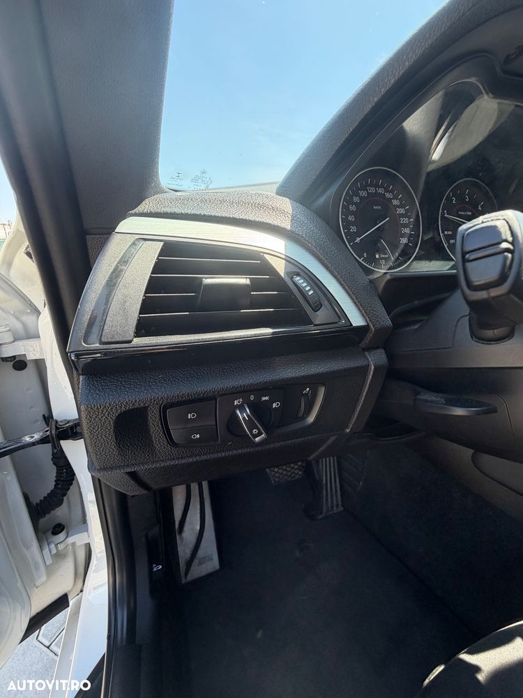BMW Seria 2 225d AT M Sport - 12