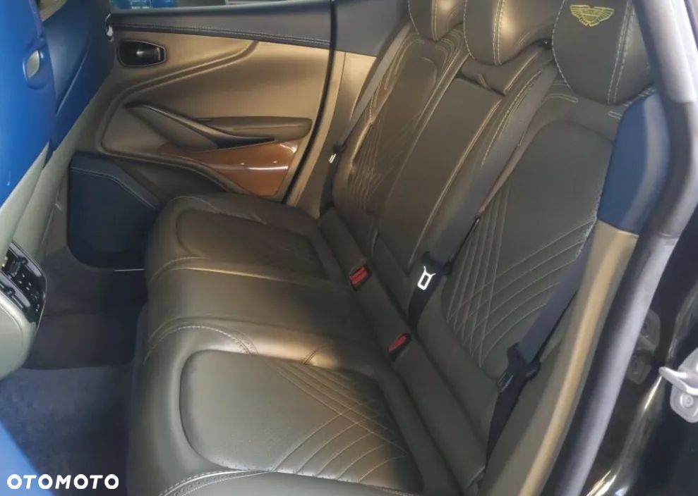 Aston Martin DBX Standard - 33