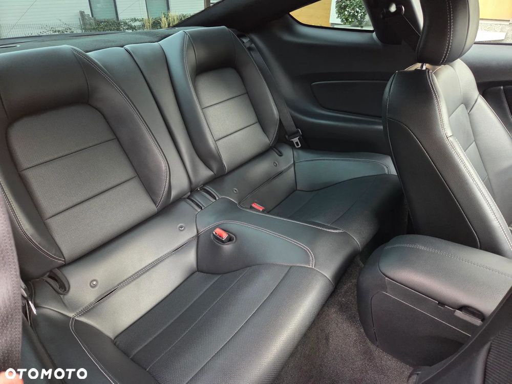 Ford Mustang 5.0 V8 GT - 29