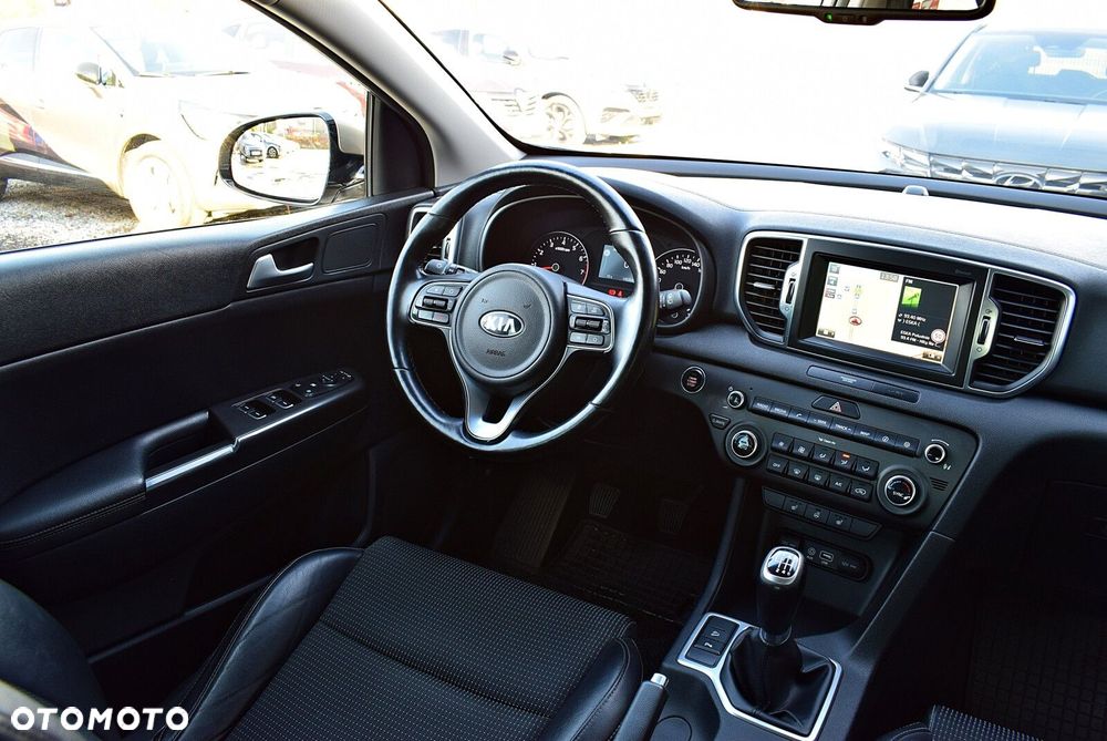 Kia Sportage - 16