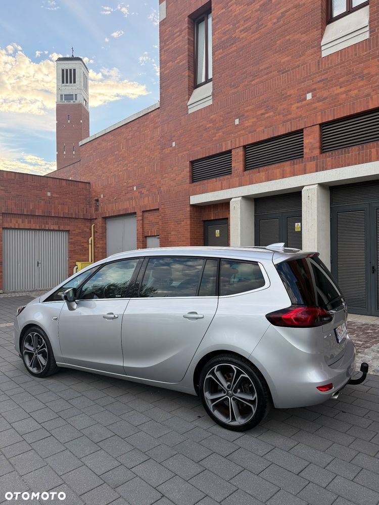 Opel Zafira 2.0 CDTI Elite - 24