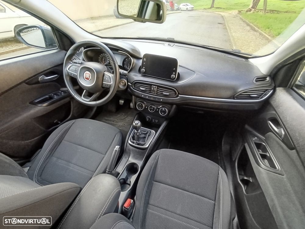 Fiat Tipo 1.6 M-Jet Lounge JLL17 - 19