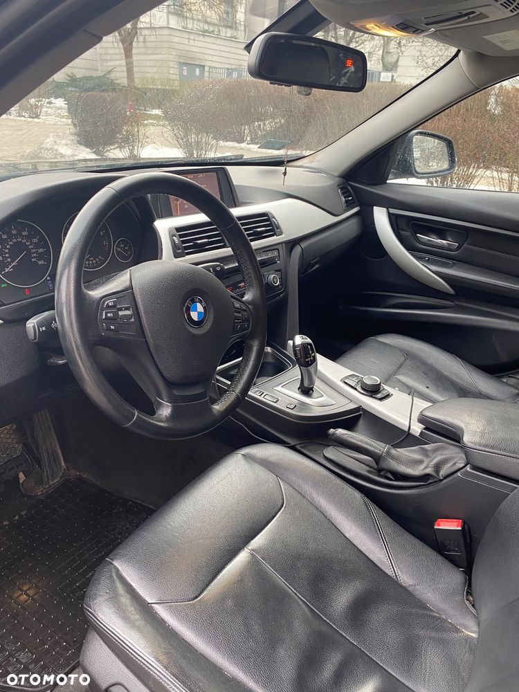 BMW Seria 3 328i - 13