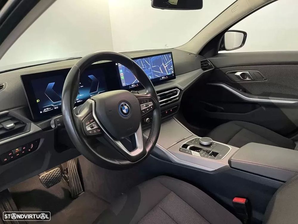 BMW 320 e Auto - 13