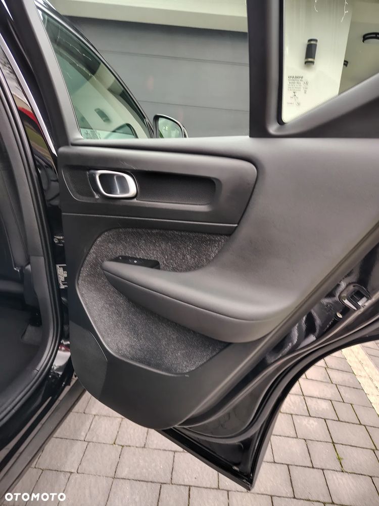 Volvo XC 40 - 29