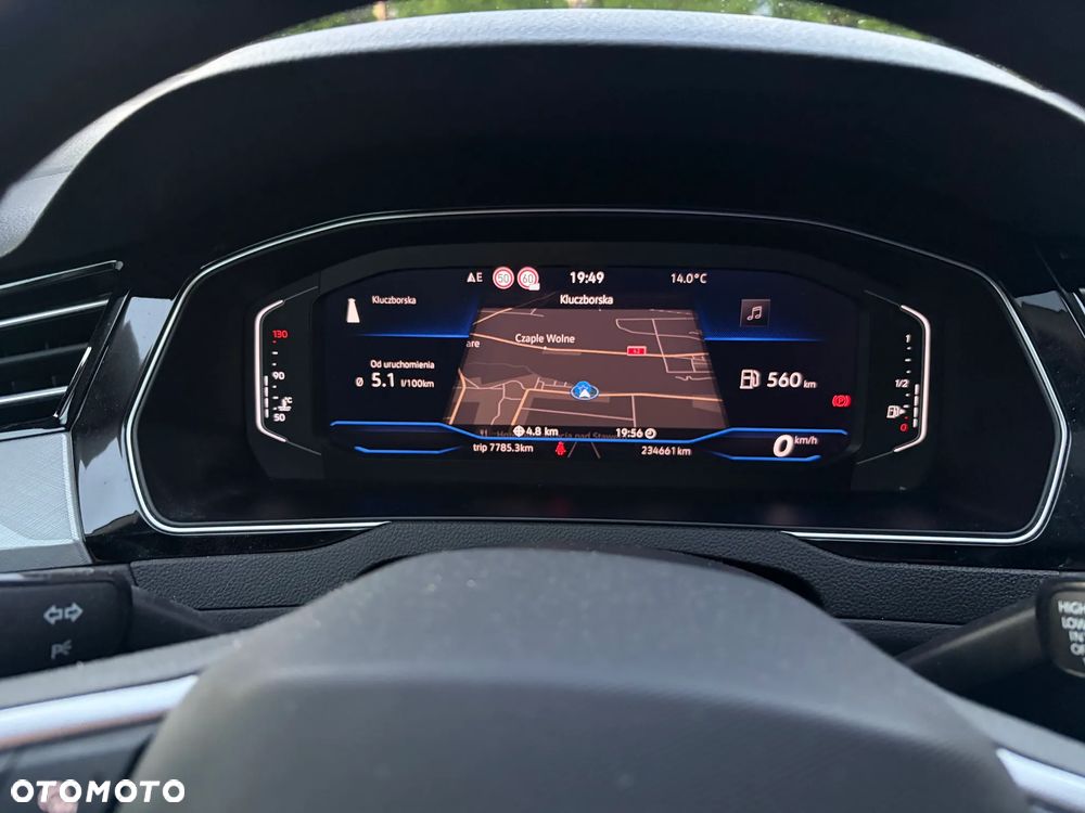 Volkswagen Passat 2.0 TDI EVO Business - 32
