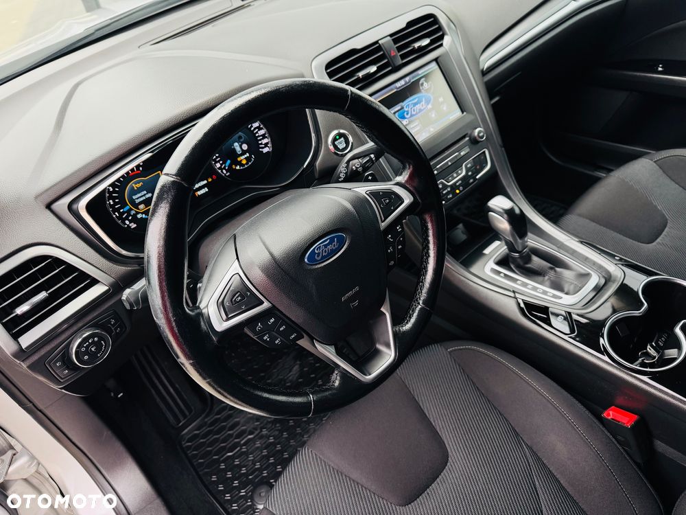 Ford Mondeo 2.0 TDCi Titanium PowerShift - 29