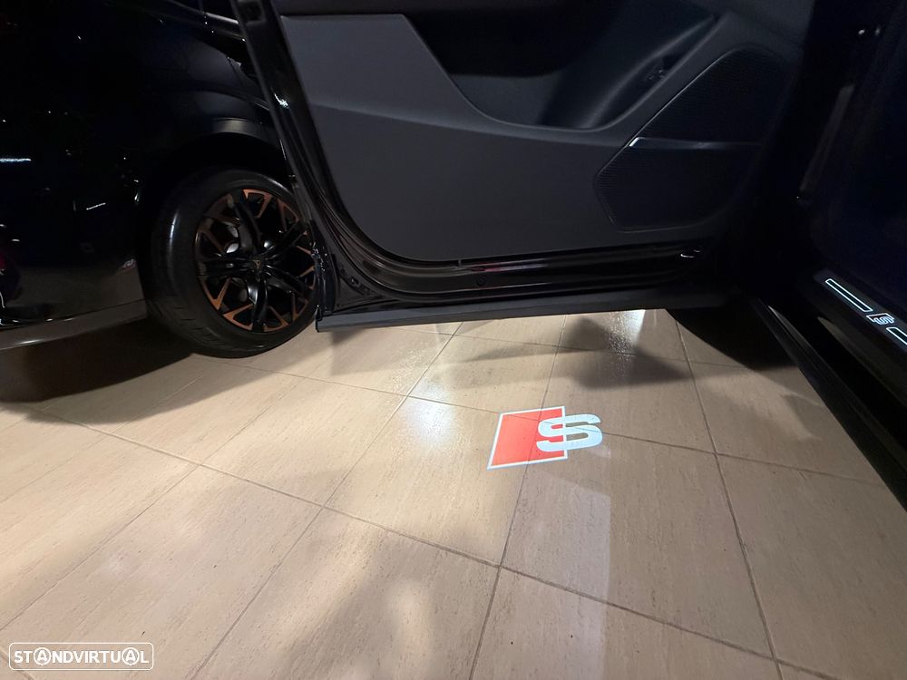 Audi Q8 60 TFSIe quattro S line Tiptronic - 37