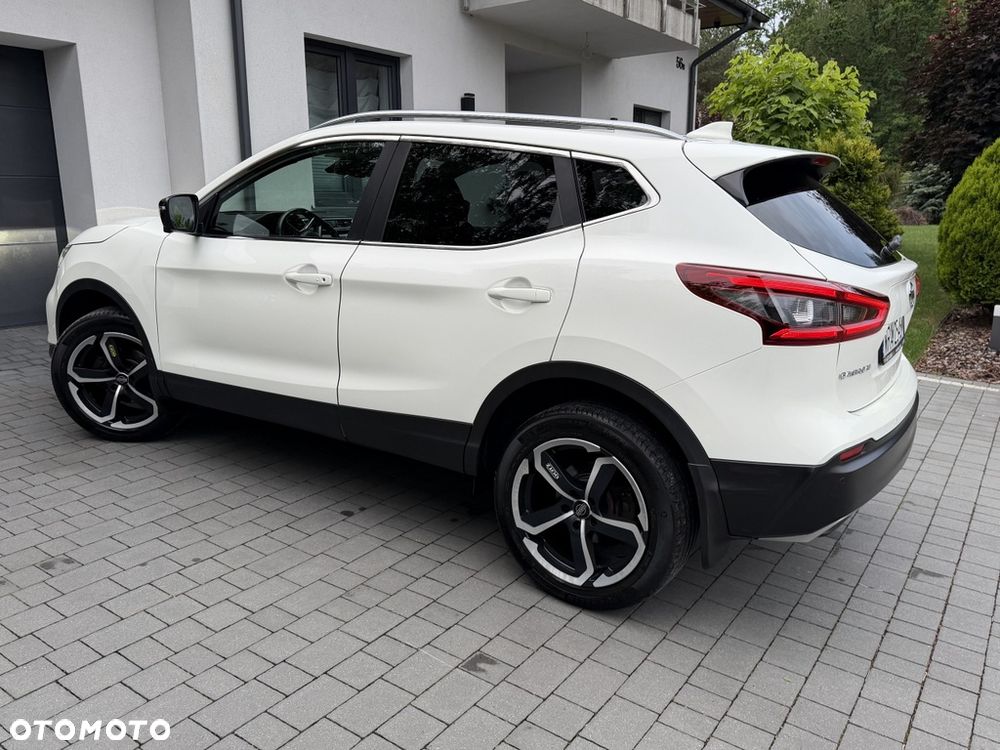 Nissan Qashqai 1.6 DIG-T Tekna+ - 26