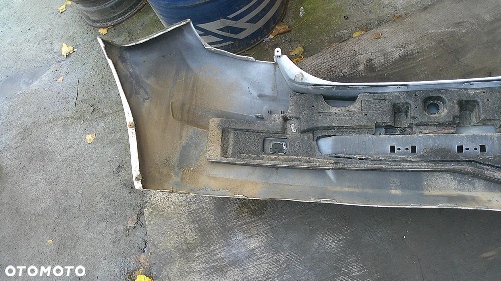 HYUNDAI I30 I ZDERZAK TYLNY  7F - 6