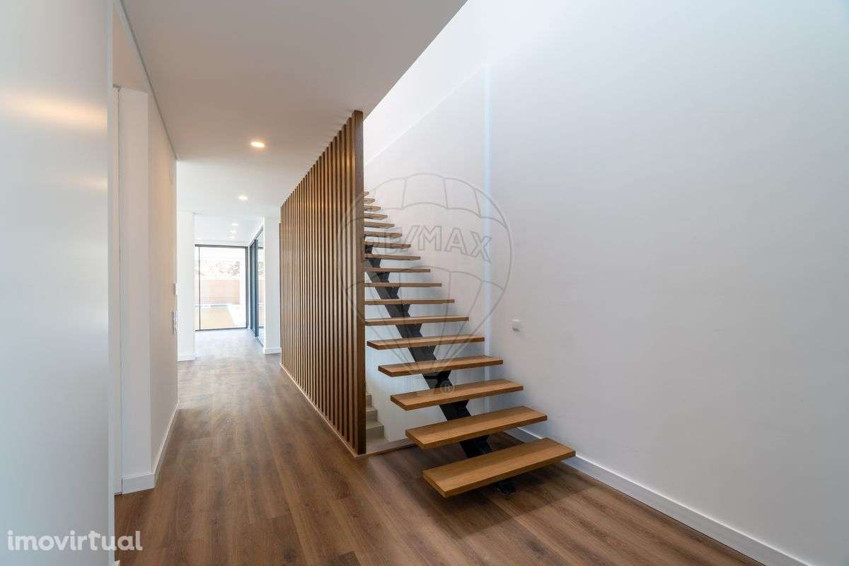 Moradia T4 para venda - Grande imagem: 5/49