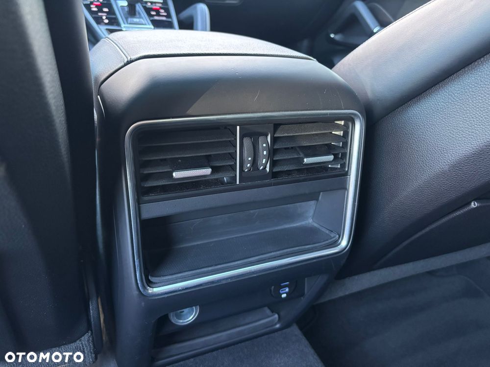 Porsche Cayenne Platinum Edition - 11