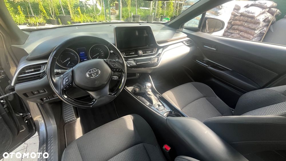 Toyota C-HR - 9