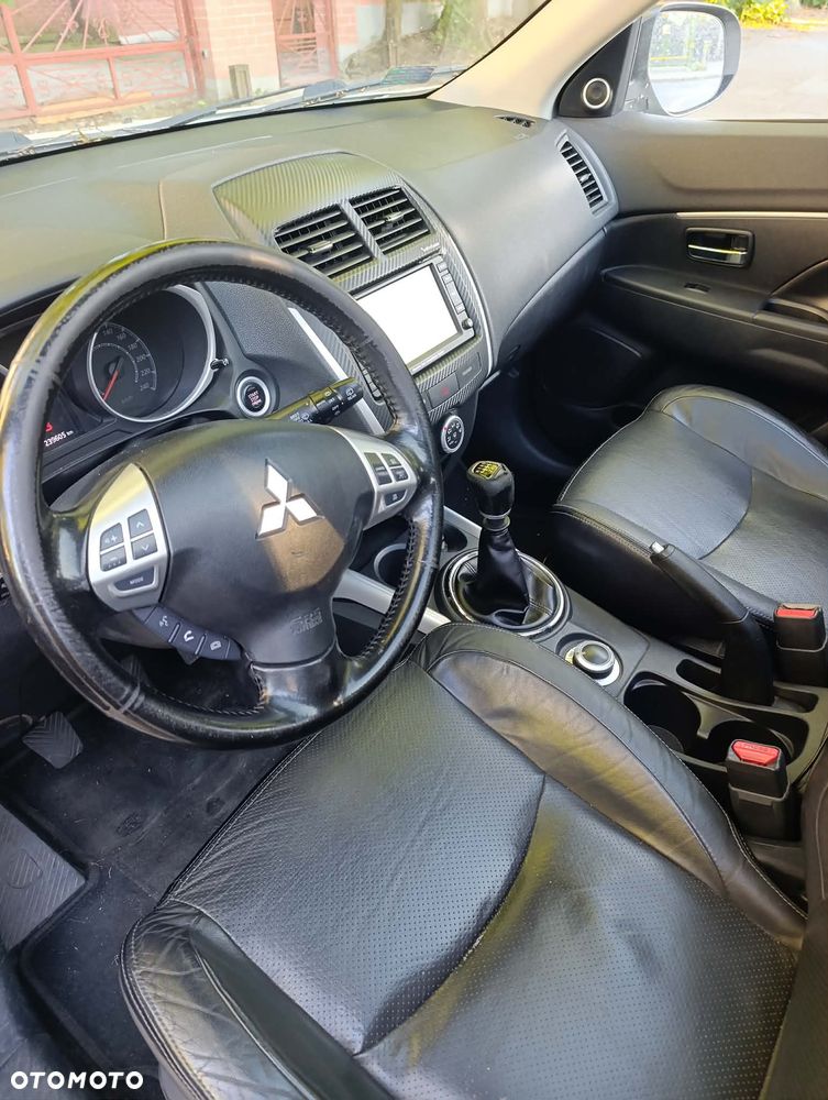 Mitsubishi ASX 1.8 DID Instyle NAVI 4WD AS&G - 11