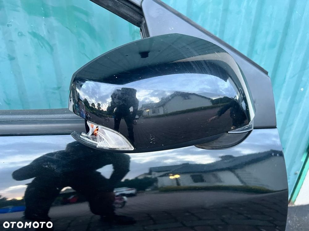 Drzwi PRZEDNIE PRAWE prawy przód RENAULT MEGANE 3 III HB kod lakieru: TEGNE - 3