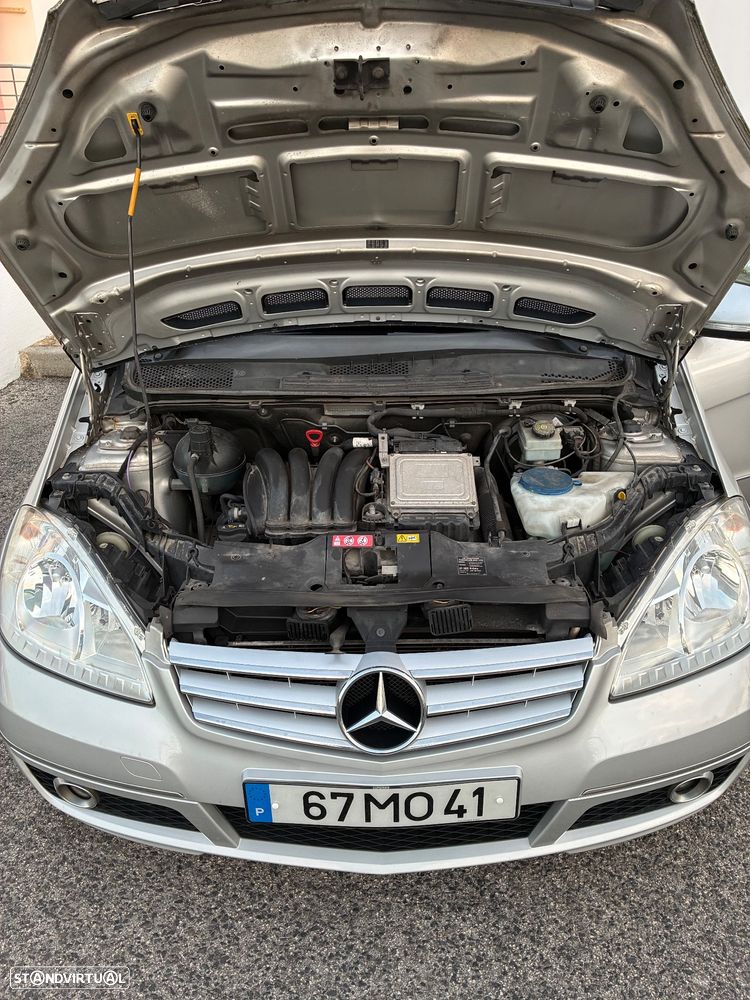 Mercedes-Benz A 160 Avantgarde BlueEfficiency - 11
