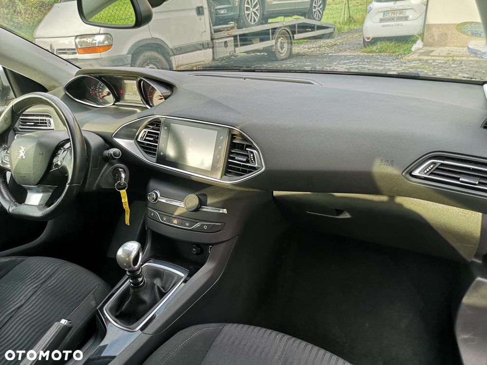 Peugeot 308 e-HDi FAP 115 Stop&Start Style - 13