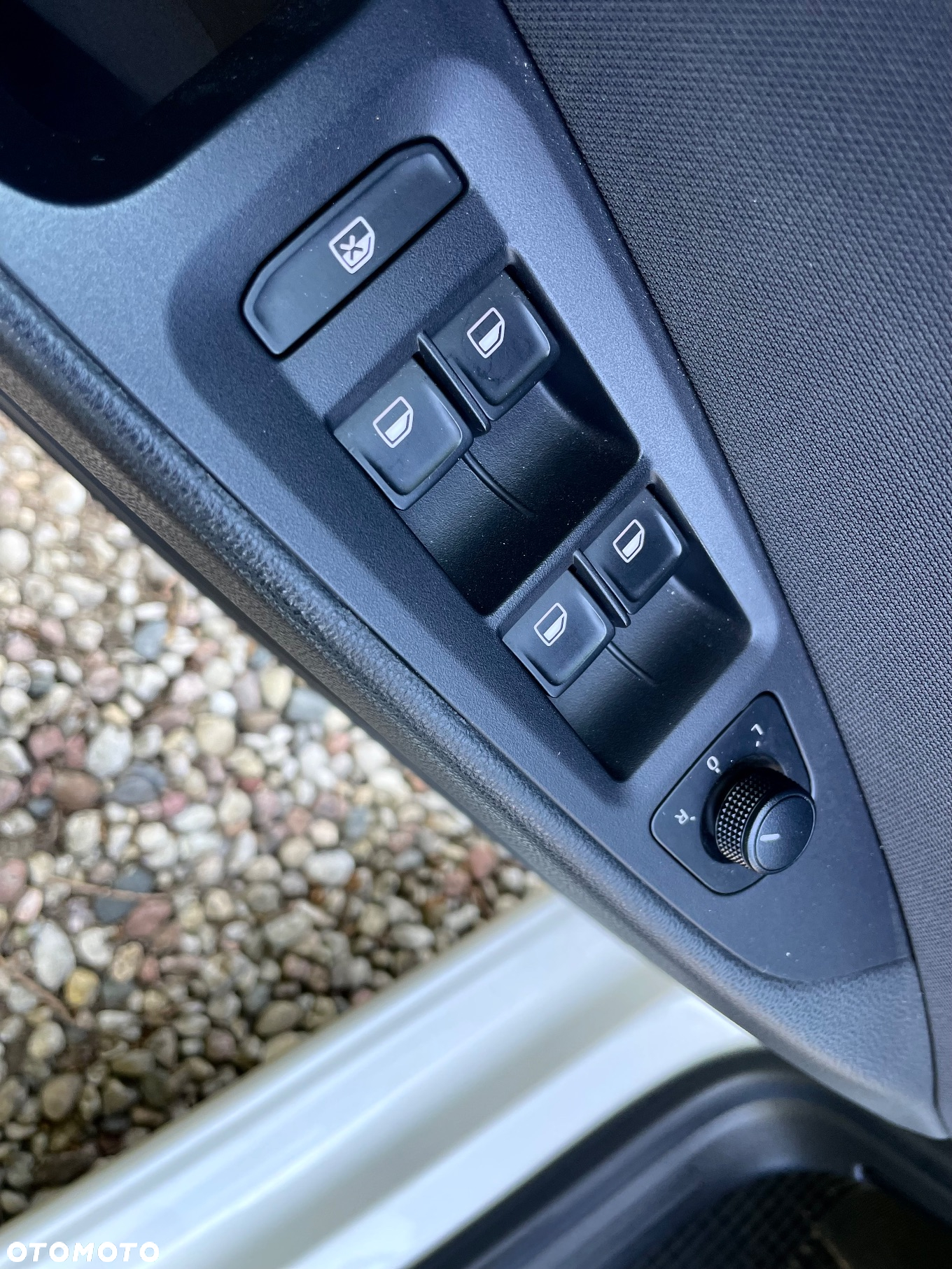 Seat Leon ST 1.6 TDI CONNECT - 24