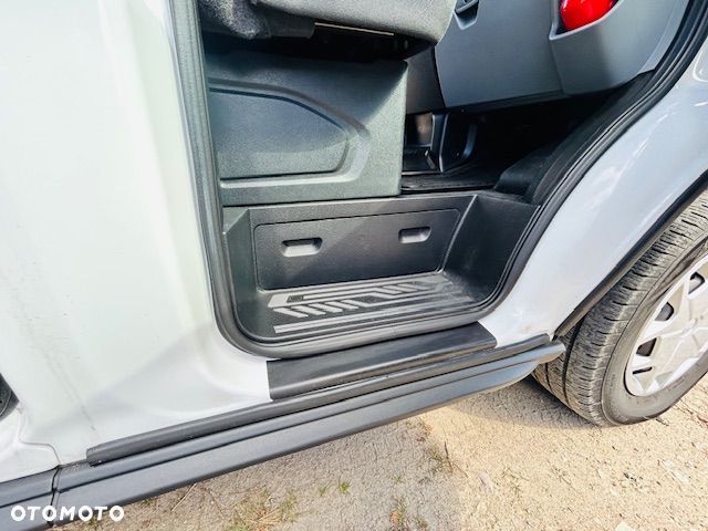 Ford Transit Kombi L2H3 Trend - 26