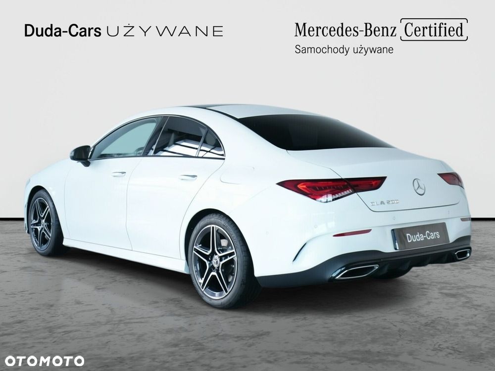 Mercedes-Benz CLA 200 Progressive 7G-DCT - 4