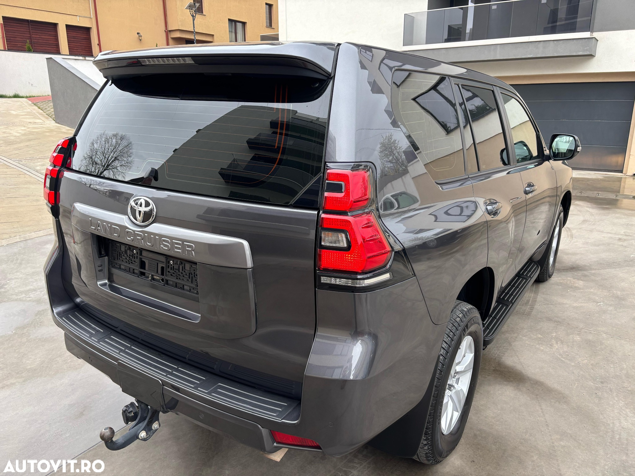 Toyota Land Cruiser 2.8 D-4D Automatik Comfort - 5