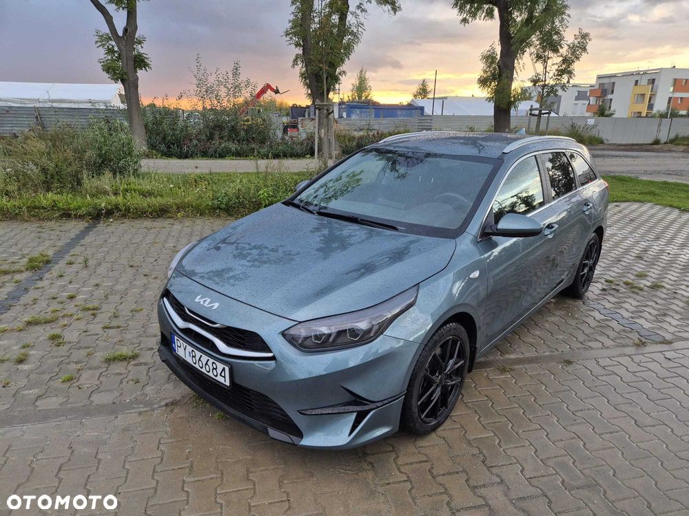 Kia Ceed - 1