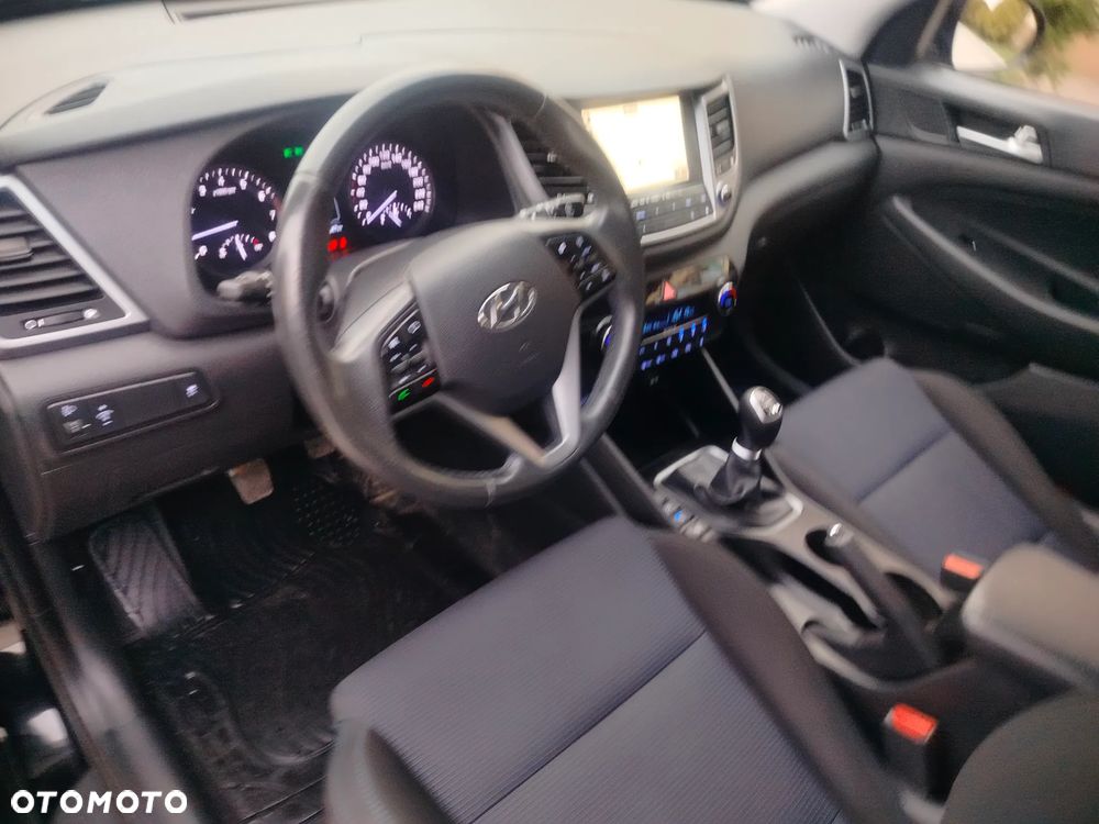 Hyundai Tucson 2.0 TDCi 2x4 Titanium - 20