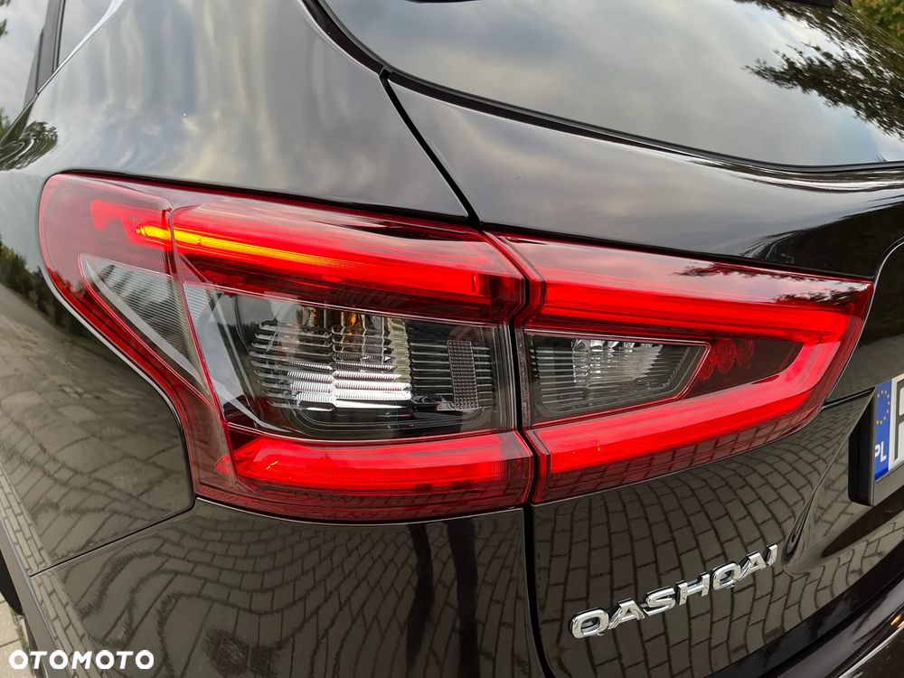 Nissan Qashqai 1.3 DIG-T N-Connecta - 28
