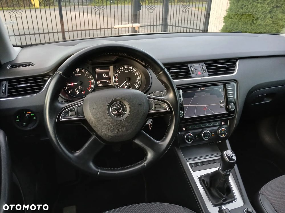 Skoda Octavia 2.0 TDI Sport Edition - 27