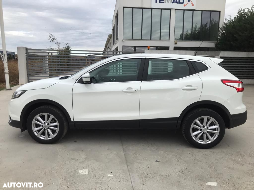 Nissan Qashqai 1.5 DCI N-Connecta - 16