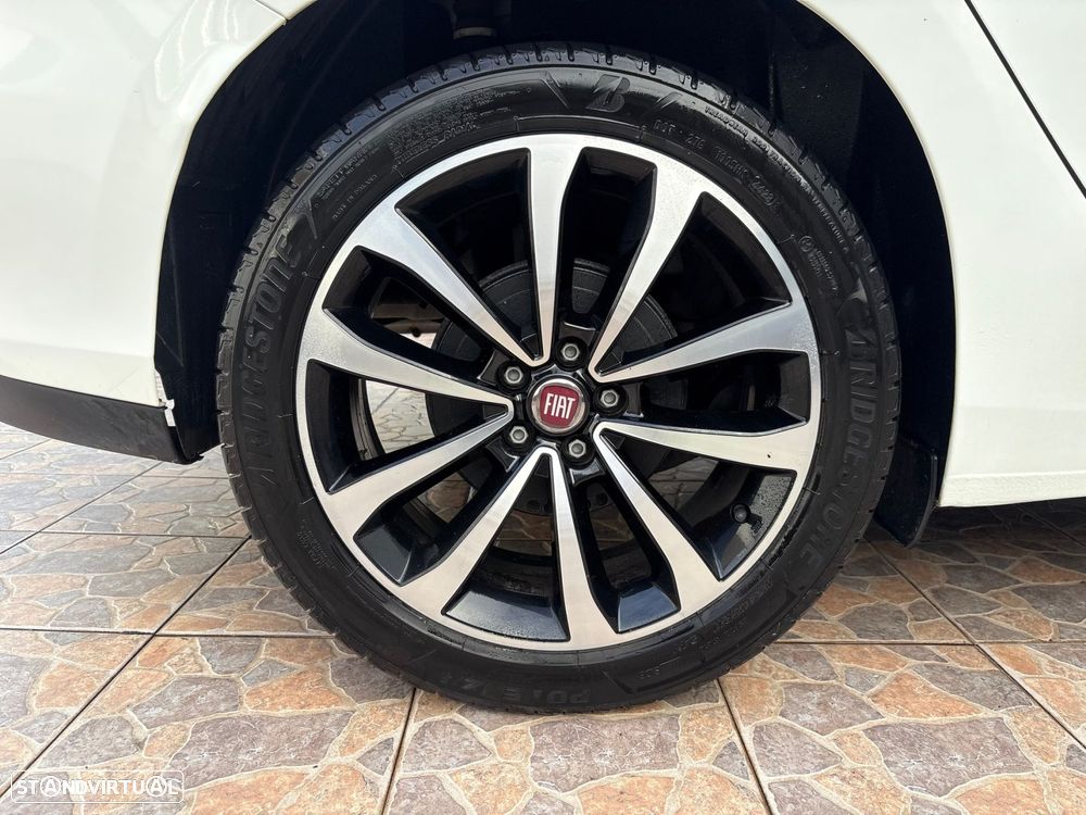 Fiat Tipo 1.3 M-Jet Lounge Tech J17 - 33