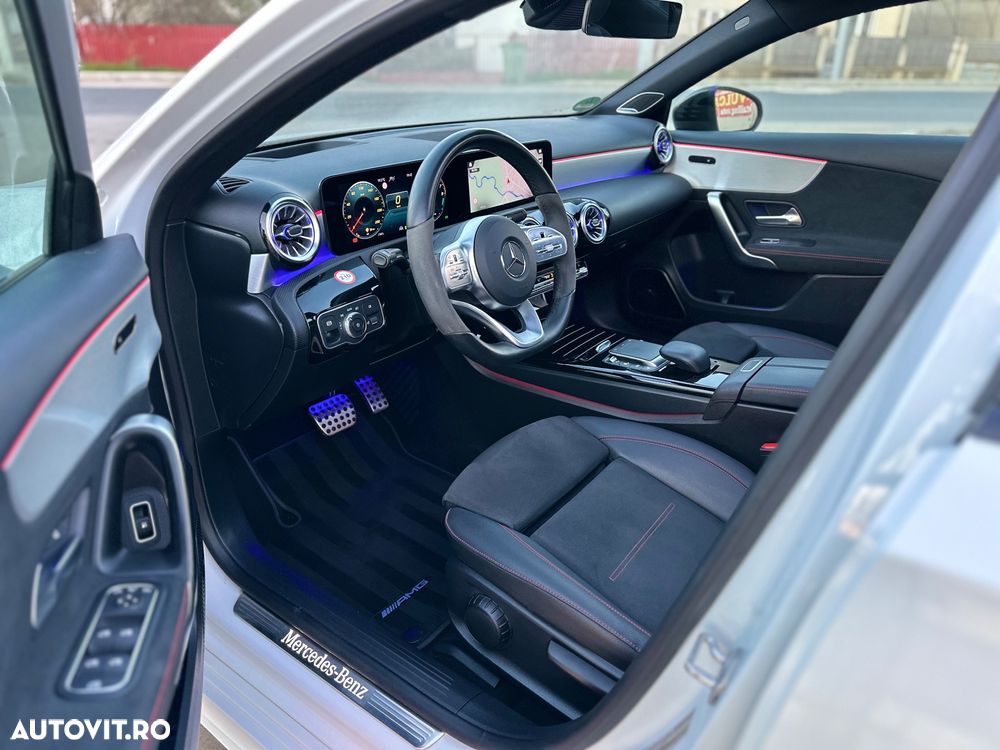 Mercedes-Benz A 250 e Sedan 8G-DCT AMG Line - 2