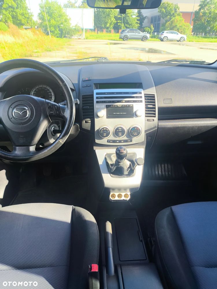 Mazda 5 - 4