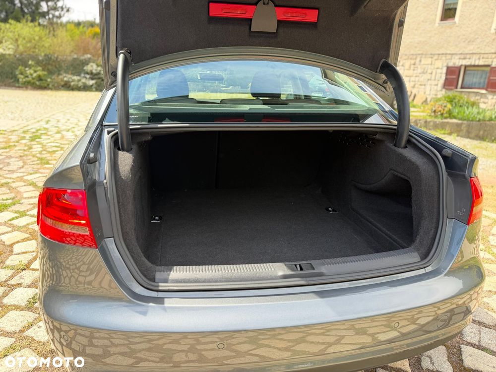 Audi A4 Limousine 2.0 TDI DPF multitronic Attraction - 14