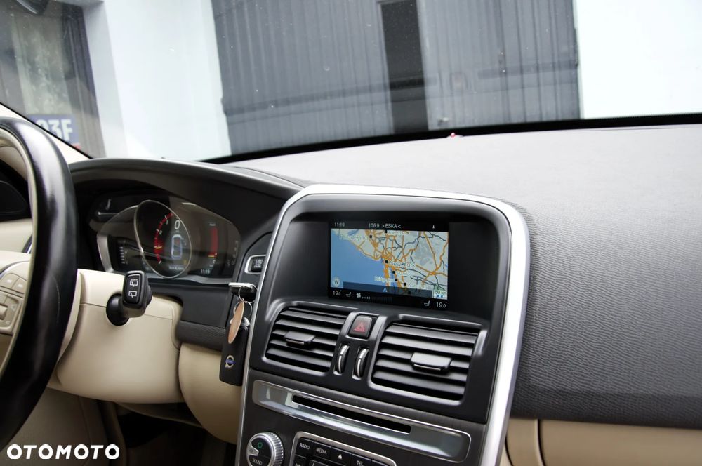 Volvo XC 60 B4 B Inscription - 16