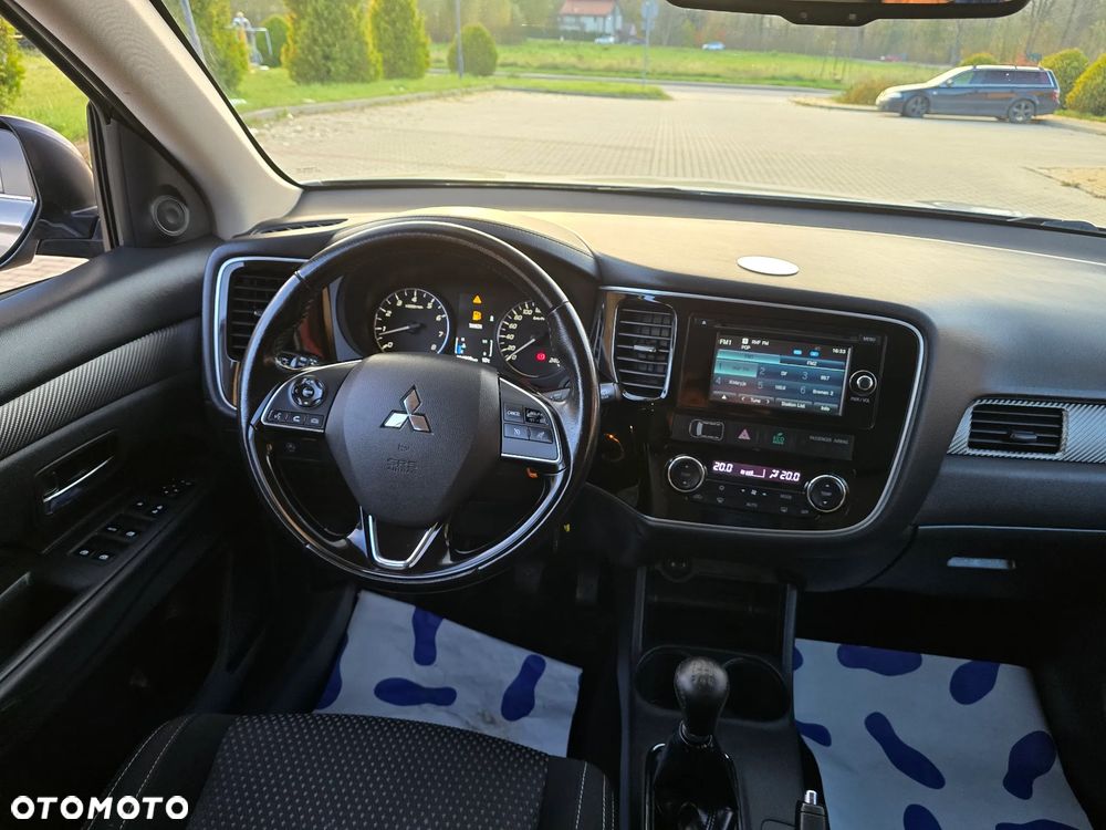 Mitsubishi Outlander 2.0 2WD Edition - 25