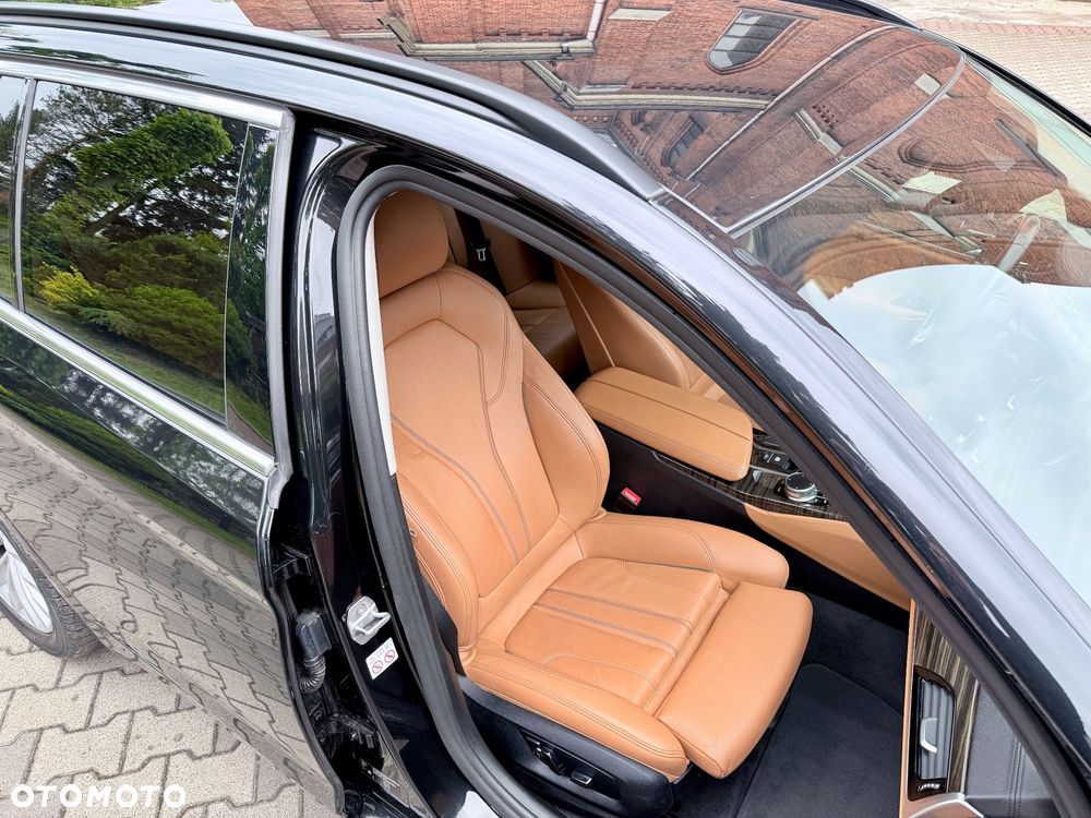 BMW Seria 5 525d Luxury Line - 25