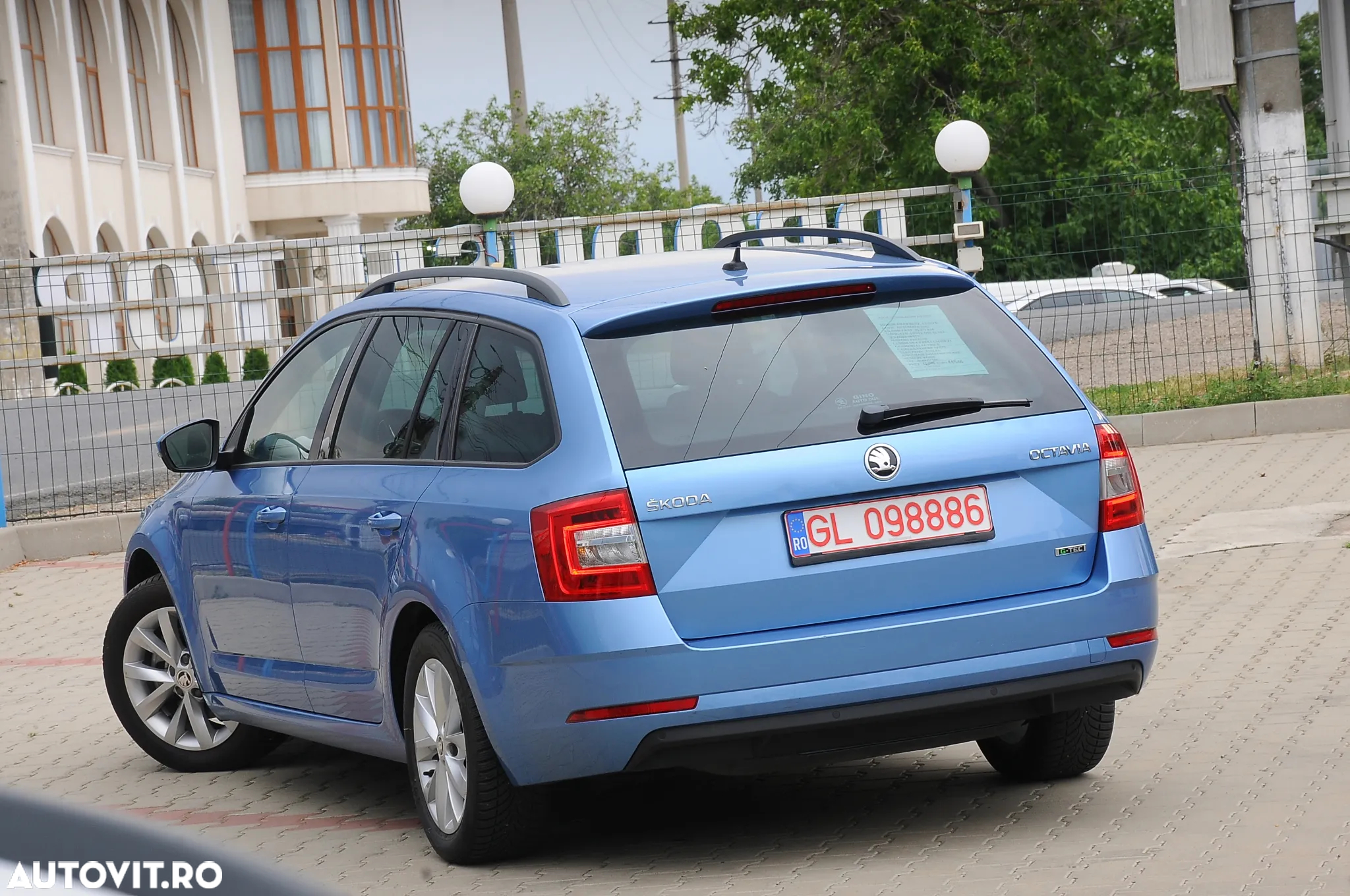 Skoda Octavia Combi 1.2 TSI Green tec DSG Edition - 3